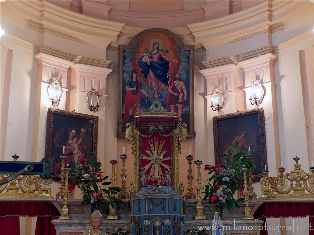 Rosazza (Biella, Italy) - Bottom wall of the apse of the Oratory of San Defendente